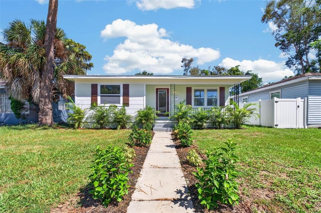 En Venta: $480,000 (3 camas, 2 baños, 1226 Pies cuadrados)