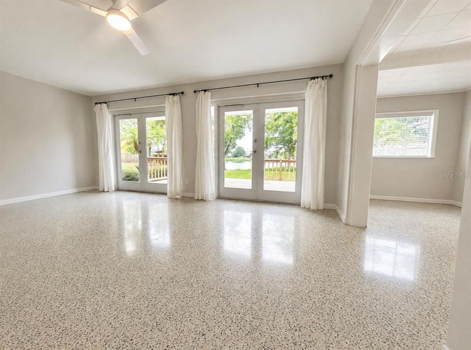В аренду: $4,175 (3 спален, 2 ванн, 1600 Квадратных фут)