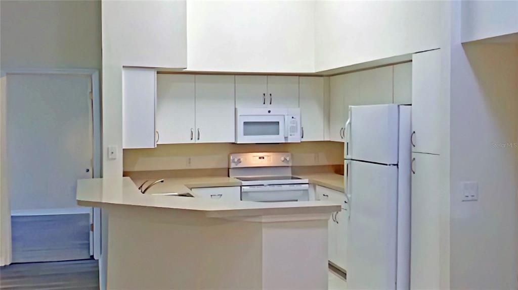 For Sale: $224,900 (2 beds, 2 baths, 1209 Square Feet)