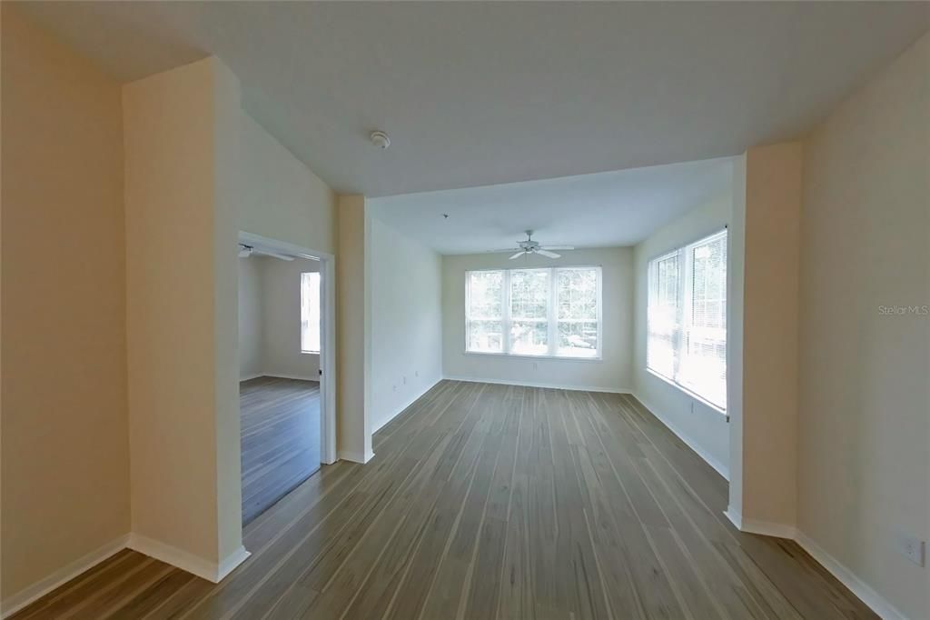 For Sale: $224,900 (2 beds, 2 baths, 1209 Square Feet)
