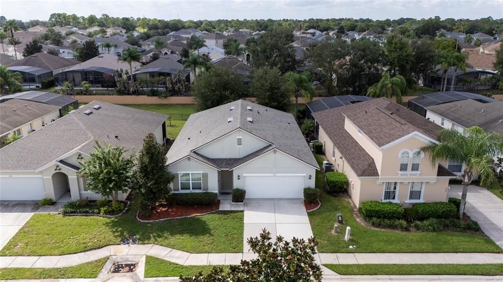 For Sale: $329,900 (4 beds, 2 baths, 1812 Square Feet)