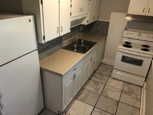 В аренду: $1,600 (3 спален, 1 ванн, 924 Квадратных фут)