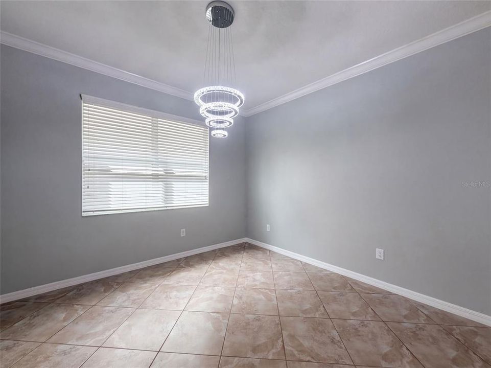 For Sale: $380,000 (4 beds, 3 baths, 2323 Square Feet)