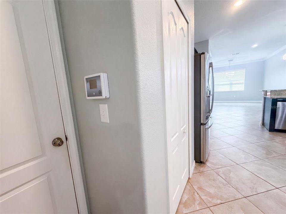 For Sale: $380,000 (4 beds, 3 baths, 2323 Square Feet)