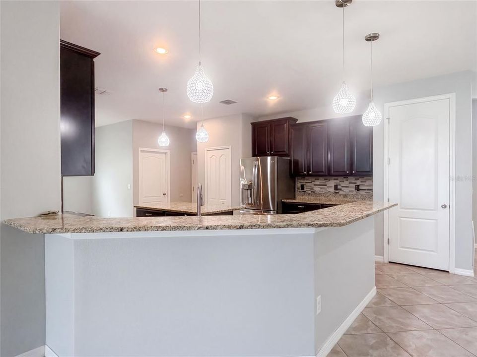 For Sale: $380,000 (4 beds, 3 baths, 2323 Square Feet)