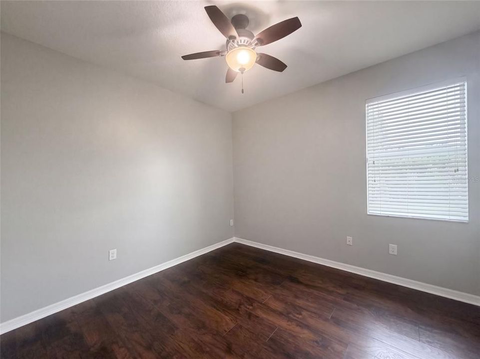For Sale: $380,000 (4 beds, 3 baths, 2323 Square Feet)