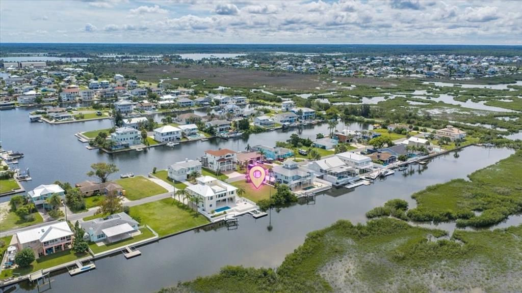 En Venta: $579,000 (0.17 acres)