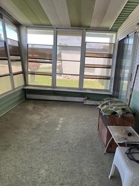 For Sale: $99,900 (2 beds, 2 baths, 960 Square Feet)