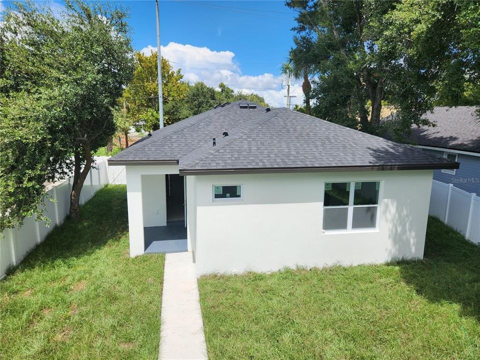 En Venta: $695,000 (4 camas, 3 baños, 1882 Pies cuadrados)