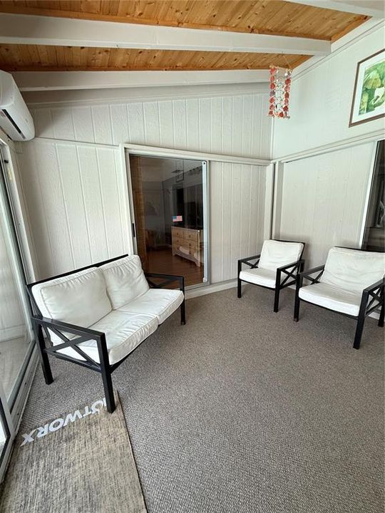 En Venta: $385,000 (2 camas, 2 baños, 1402 Pies cuadrados)
