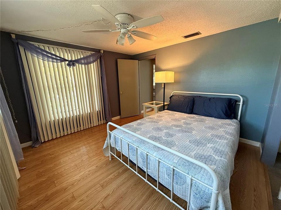 En Venta: $385,000 (2 camas, 2 baños, 1402 Pies cuadrados)