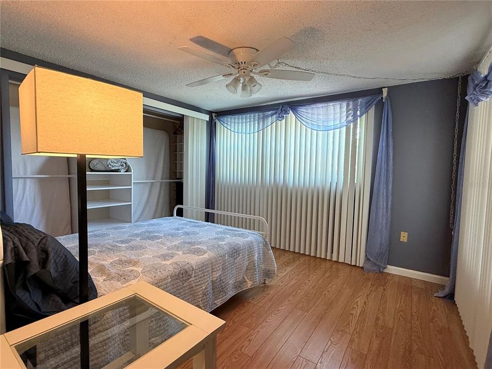 En Venta: $385,000 (2 camas, 2 baños, 1402 Pies cuadrados)