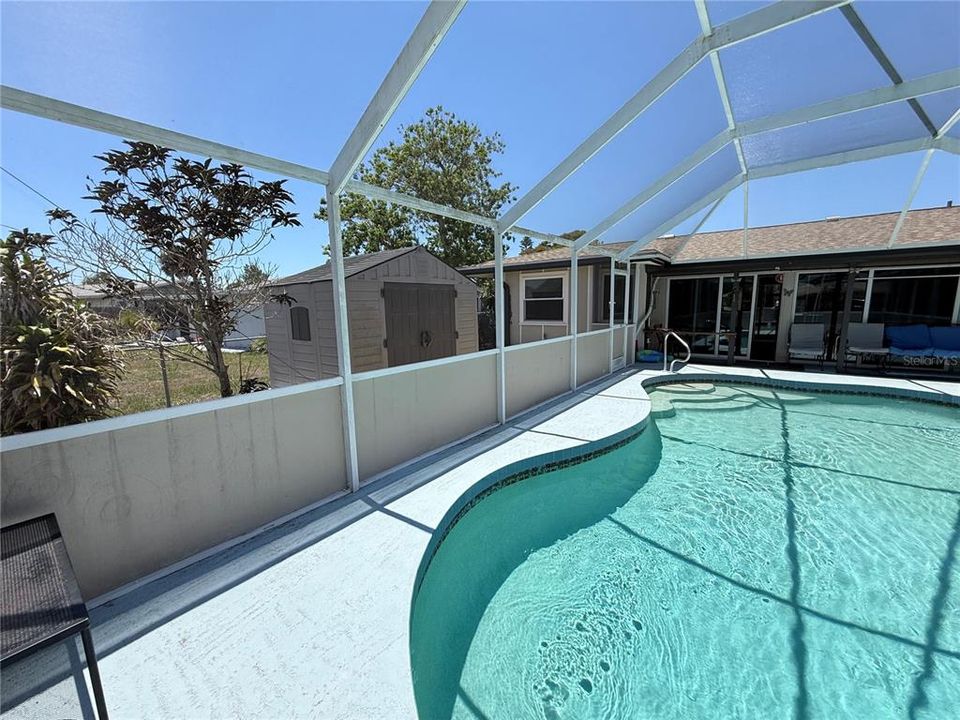 En Venta: $385,000 (2 camas, 2 baños, 1402 Pies cuadrados)
