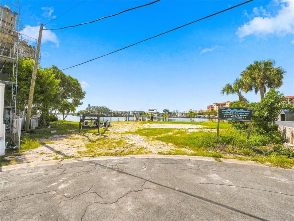 For Sale: $1,500,000 (0.24 acres)