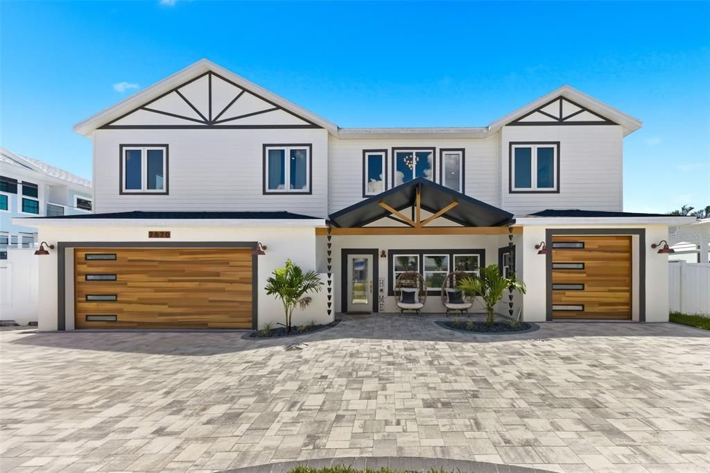 For Sale: $2,699,999 (5 beds, 4 baths, 2648 Square Feet)