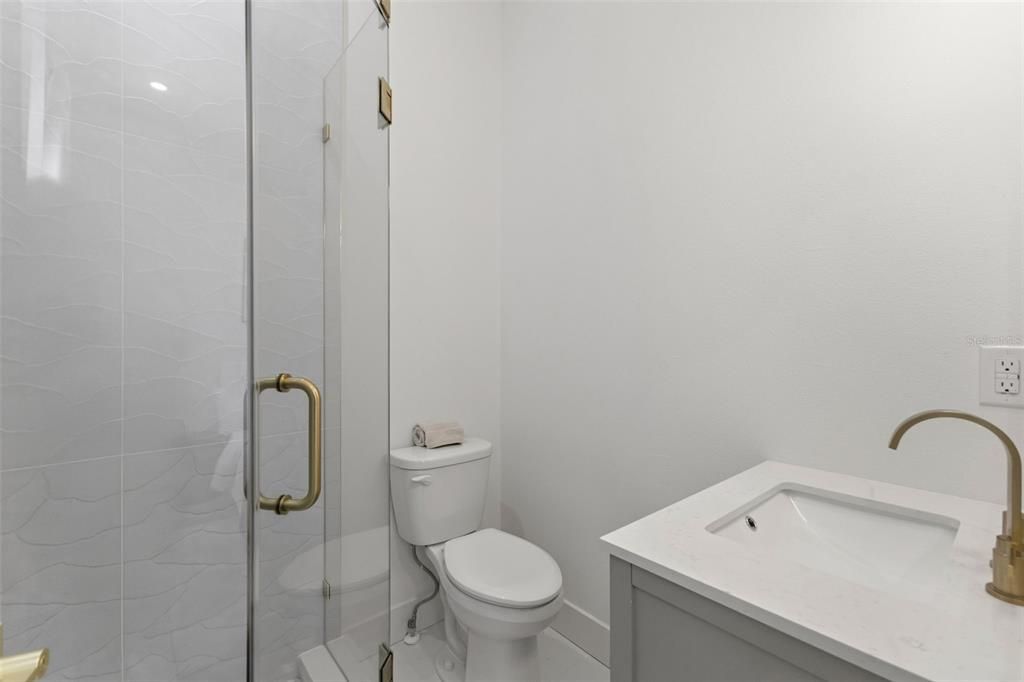 For Sale: $2,699,999 (5 beds, 4 baths, 2648 Square Feet)
