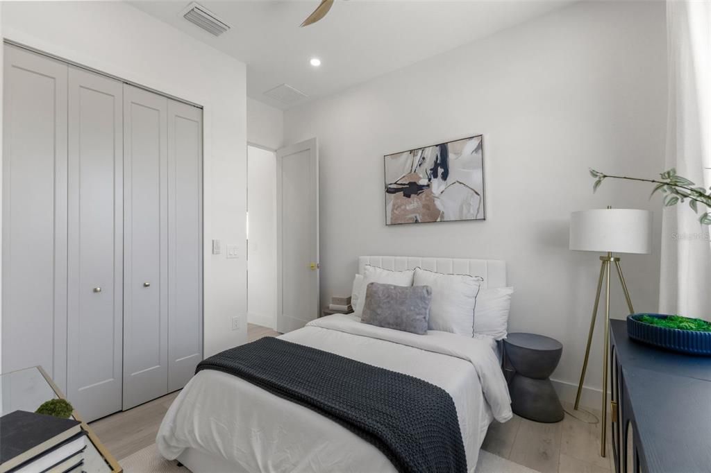 For Sale: $2,699,999 (5 beds, 4 baths, 2648 Square Feet)