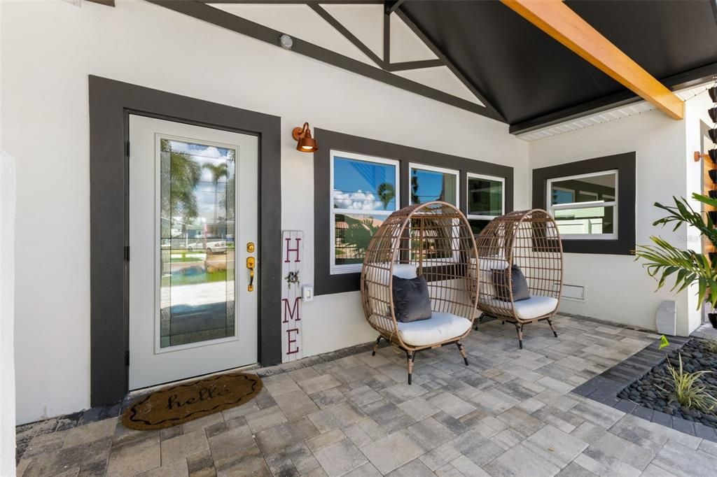 For Sale: $2,699,999 (5 beds, 4 baths, 2648 Square Feet)