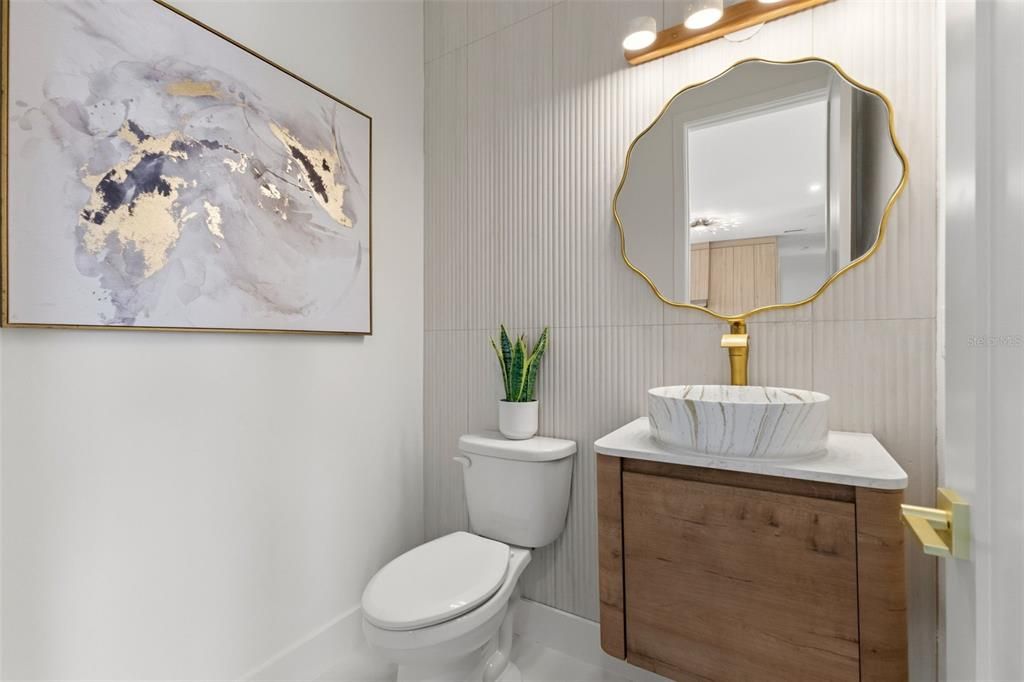 For Sale: $2,699,999 (5 beds, 4 baths, 2648 Square Feet)