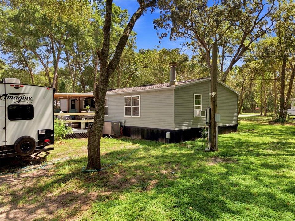 For Sale: $399,999 (3 beds, 2 baths, 1248 Square Feet)