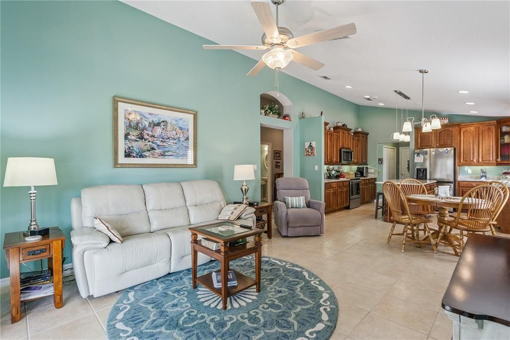 For Sale: $417,500 (3 beds, 2 baths, 2755 Square Feet)