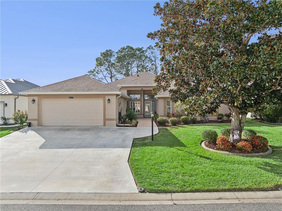 For Sale: $417,500 (3 beds, 2 baths, 2755 Square Feet)