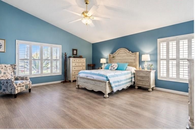 For Sale: $417,500 (3 beds, 2 baths, 2755 Square Feet)