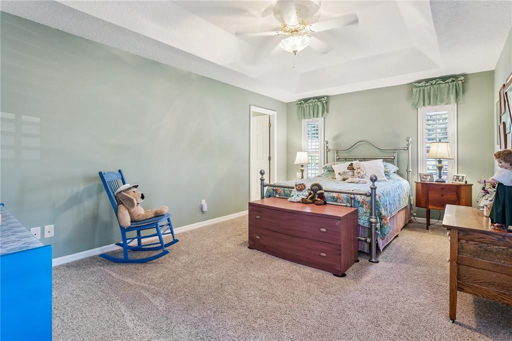 For Sale: $417,500 (3 beds, 2 baths, 2755 Square Feet)