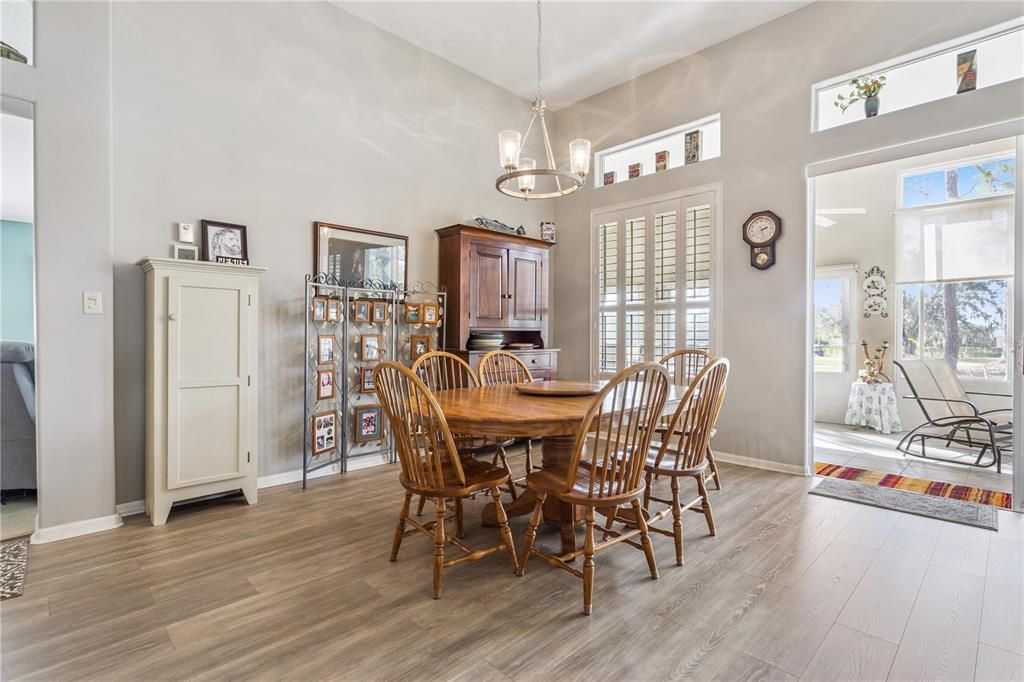 For Sale: $417,500 (3 beds, 2 baths, 2755 Square Feet)