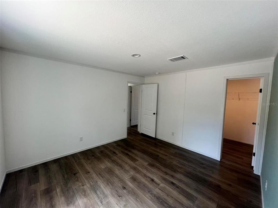 En Venta: $255,000 (3 camas, 2 baños, 1493 Pies cuadrados)