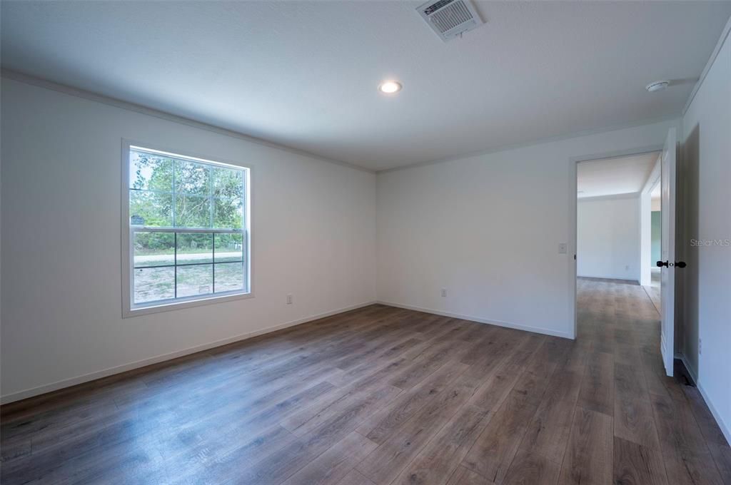 En Venta: $255,000 (3 camas, 2 baños, 1493 Pies cuadrados)