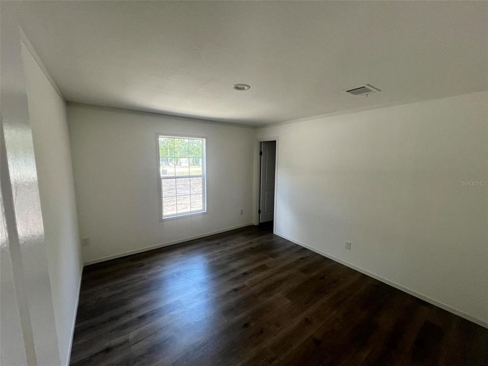 En Venta: $255,000 (3 camas, 2 baños, 1493 Pies cuadrados)