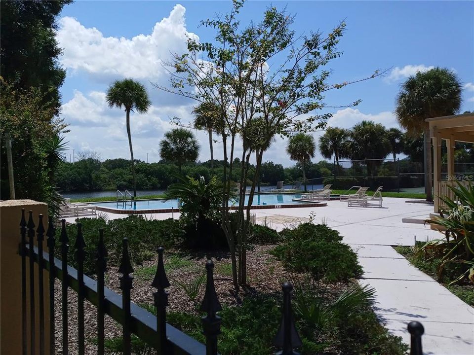For Rent: $1,595 (2 beds, 2 baths, 998 Square Feet)