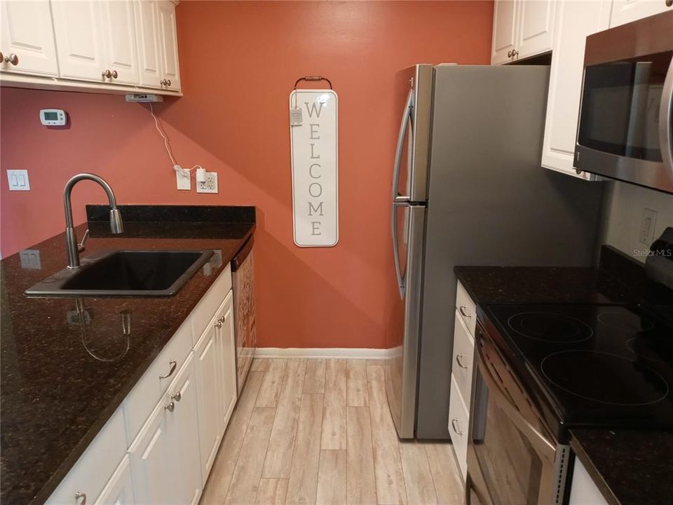 For Rent: $1,595 (2 beds, 2 baths, 998 Square Feet)