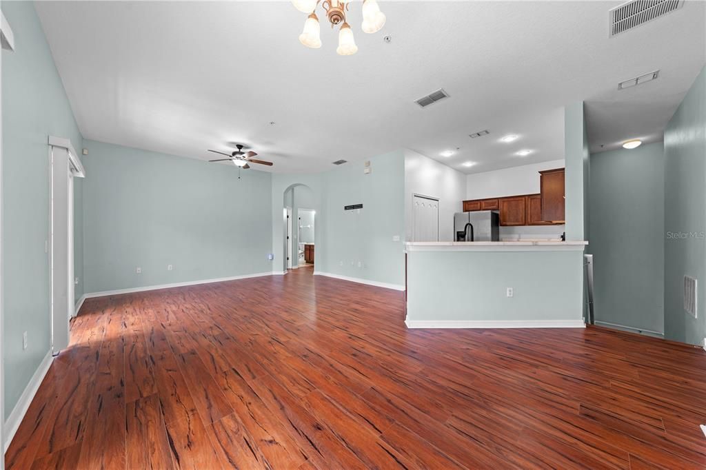 En Venta: $209,900 (2 camas, 2 baños, 1316 Pies cuadrados)