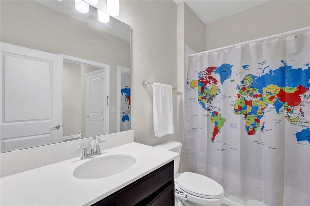 For Sale: $255,000 (2 beds, 2 baths, 1374 Square Feet)