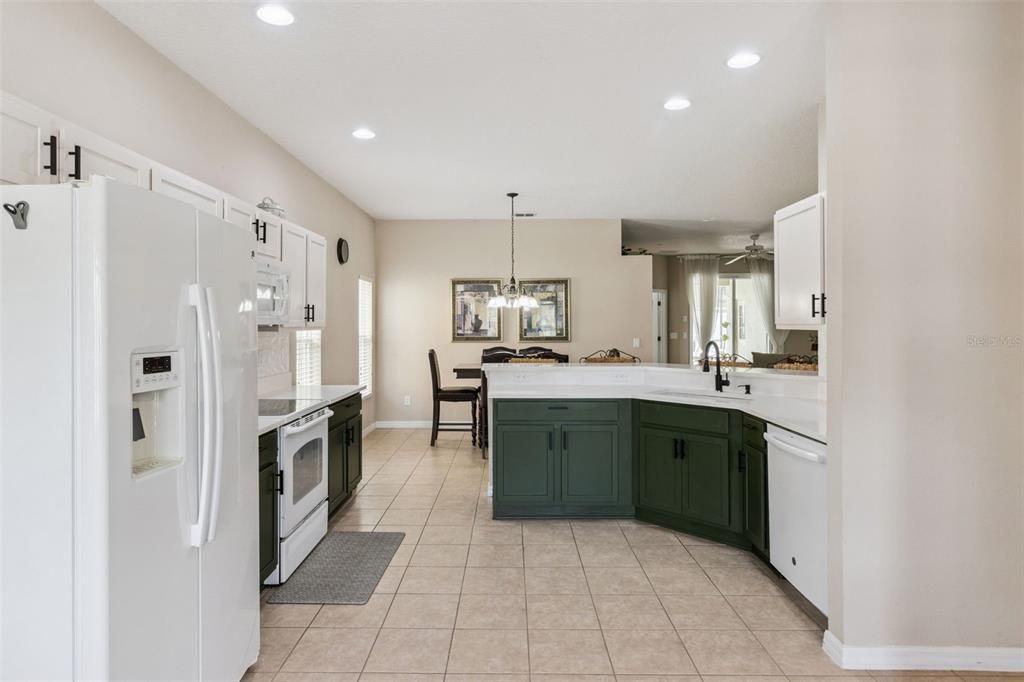 For Sale: $419,924 (4 beds, 3 baths, 1861 Square Feet)