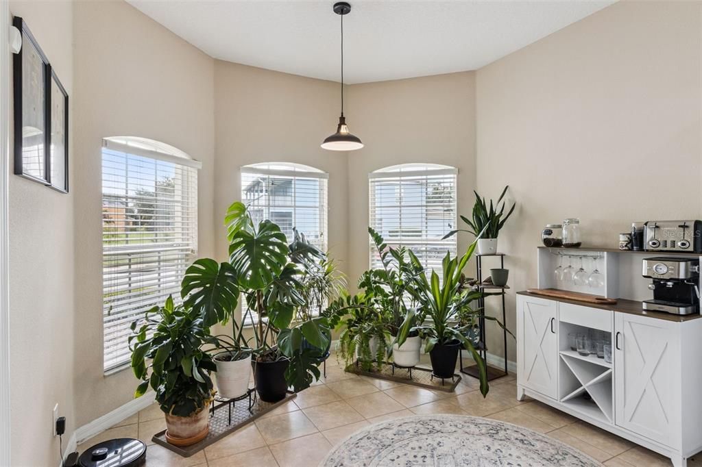 For Sale: $419,924 (4 beds, 3 baths, 1861 Square Feet)