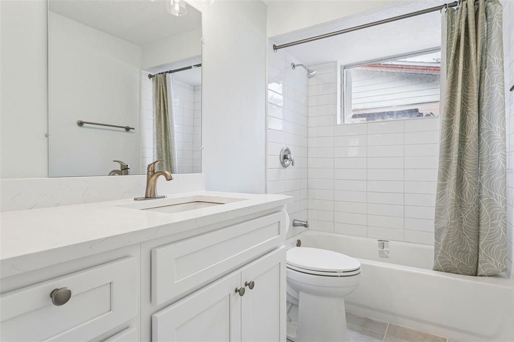 В аренду: $1,600 (2 спален, 2 ванн, 1042 Квадратных фут)