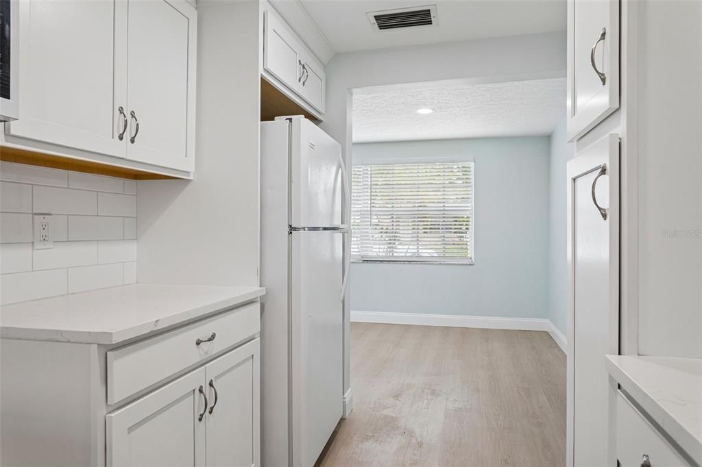 В аренду: $1,600 (2 спален, 2 ванн, 1042 Квадратных фут)