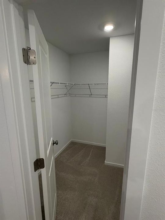 En Renta: $2,300 (4 camas, 2 baños, 1985 Pies cuadrados)