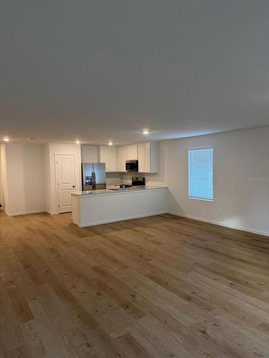 En Renta: $2,300 (4 camas, 2 baños, 1985 Pies cuadrados)
