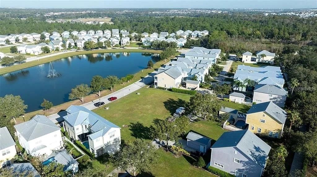 For Sale: $84,900 (0.11 acres)