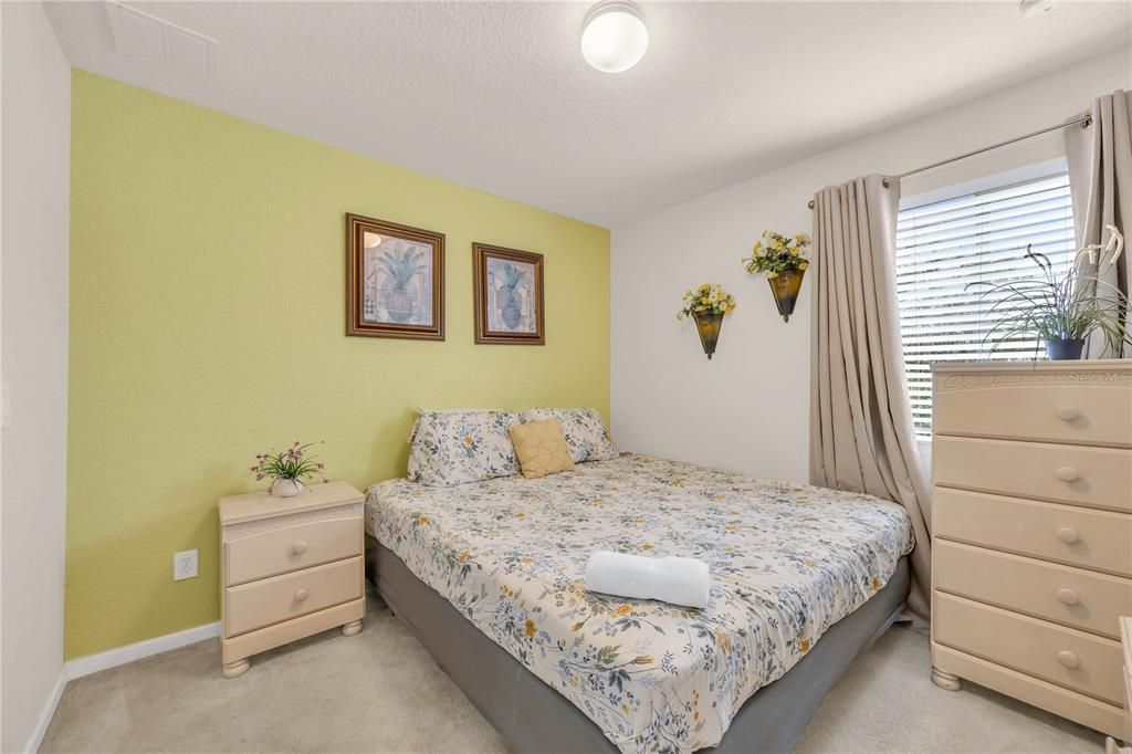 В аренду: $3,000 (6 спален, 5 ванн, 2712 Квадратных фут)