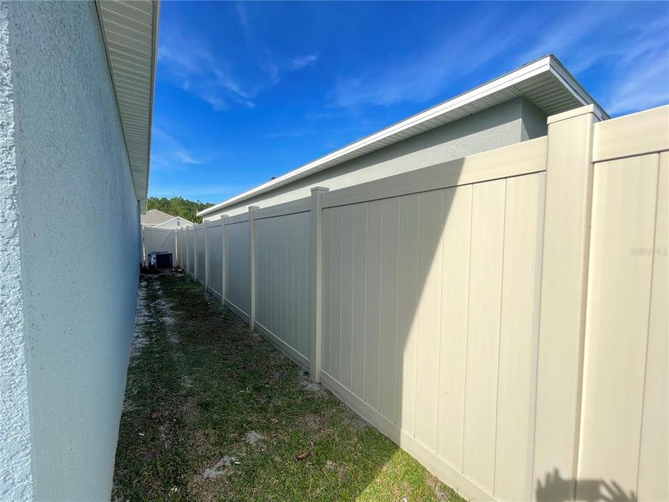 For Sale: $384,900 (4 beds, 2 baths, 1851 Square Feet)
