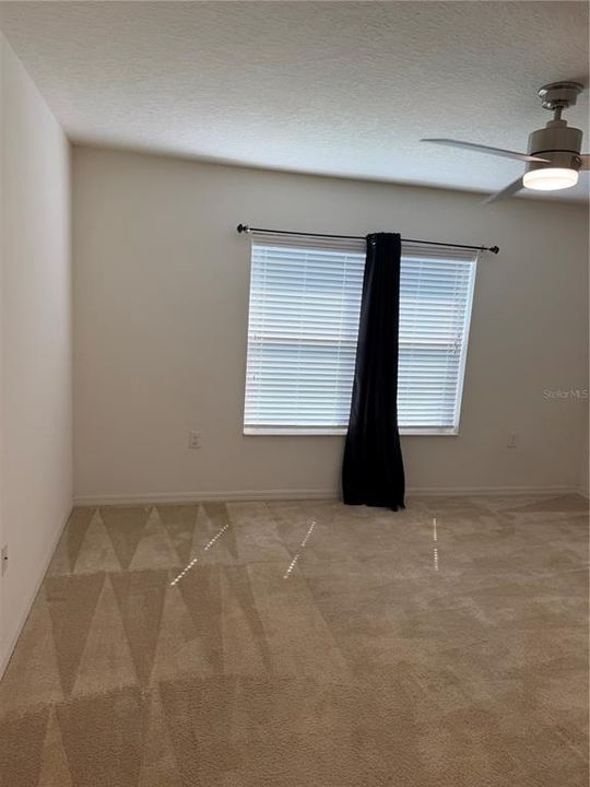 For Rent: $1,950 (3 beds, 2 baths, 1558 Square Feet)