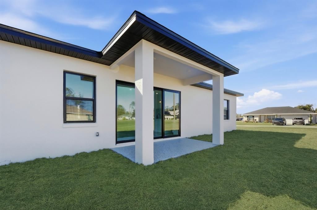 For Sale: $399,900 (4 beds, 3 baths, 2222 Square Feet)