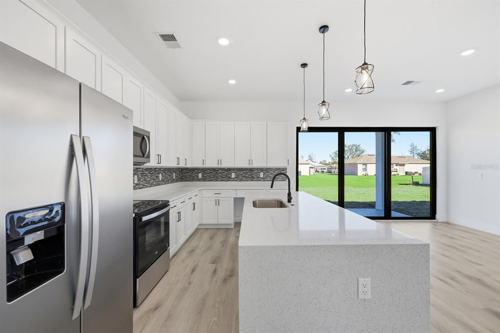 For Sale: $399,900 (4 beds, 3 baths, 2222 Square Feet)