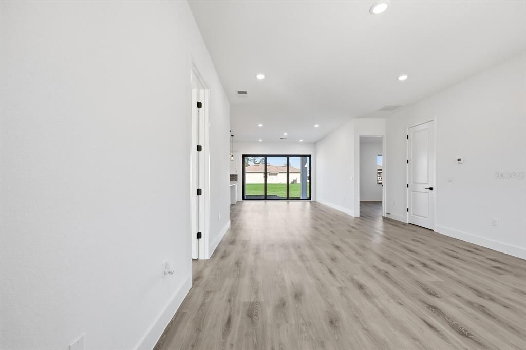For Sale: $399,900 (4 beds, 3 baths, 2222 Square Feet)