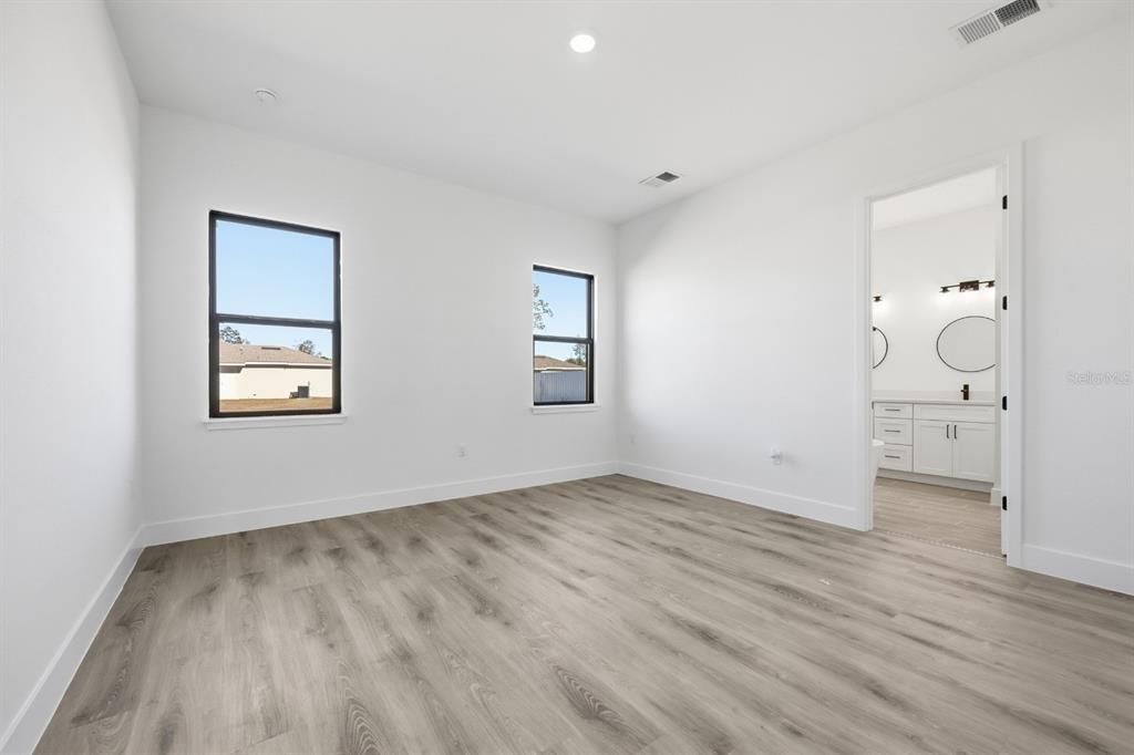 For Sale: $399,900 (4 beds, 3 baths, 2222 Square Feet)